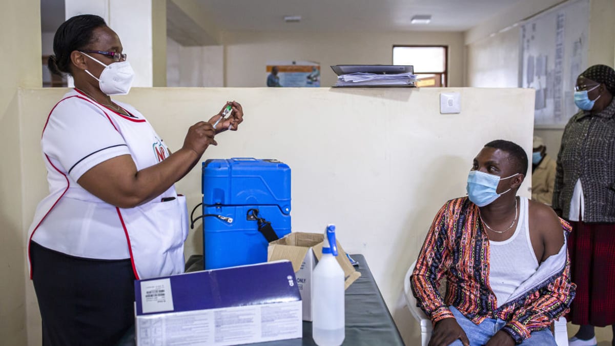 Kenya COVID-19 vaccination challenges