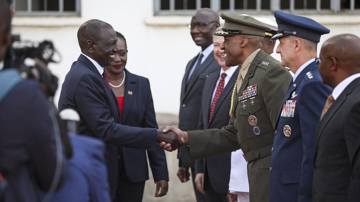 Kenya President meets General Michael Langley at the 2025 African Chiefs of Defense Conference (ACHOD25) with 37 African countries meeting in Nairobi, Kenya from May 28-30, 2025.jpg