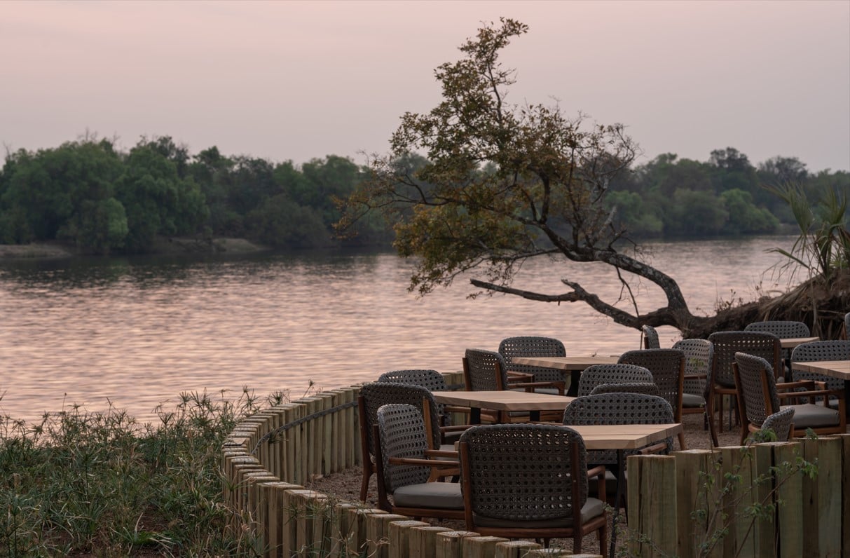 Enjoy the beauty and serene of Victoria Falls